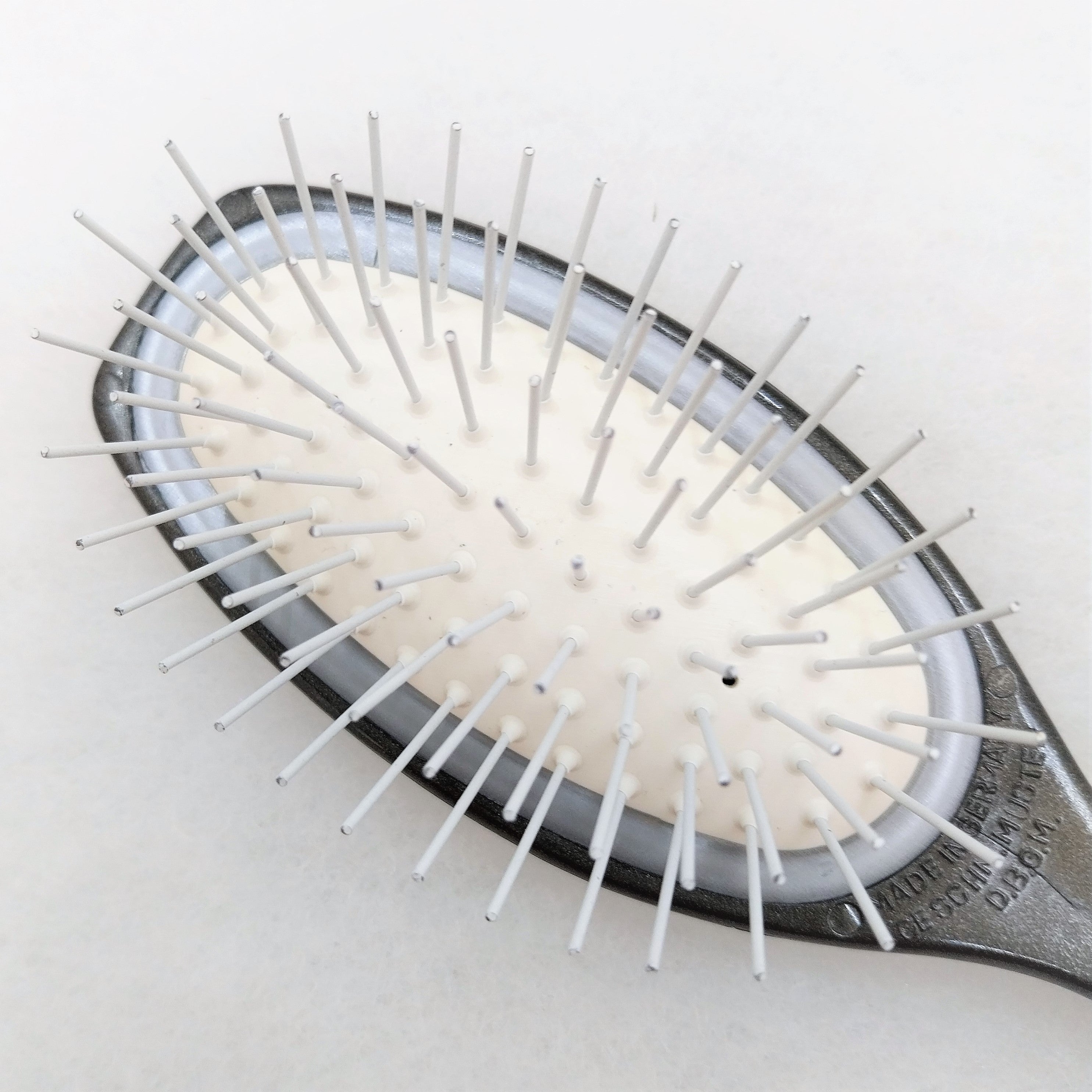 Keller Bürsten - Airlastic-Bürste, Kunststoffgriff Hundebürste Katzenbürste klein