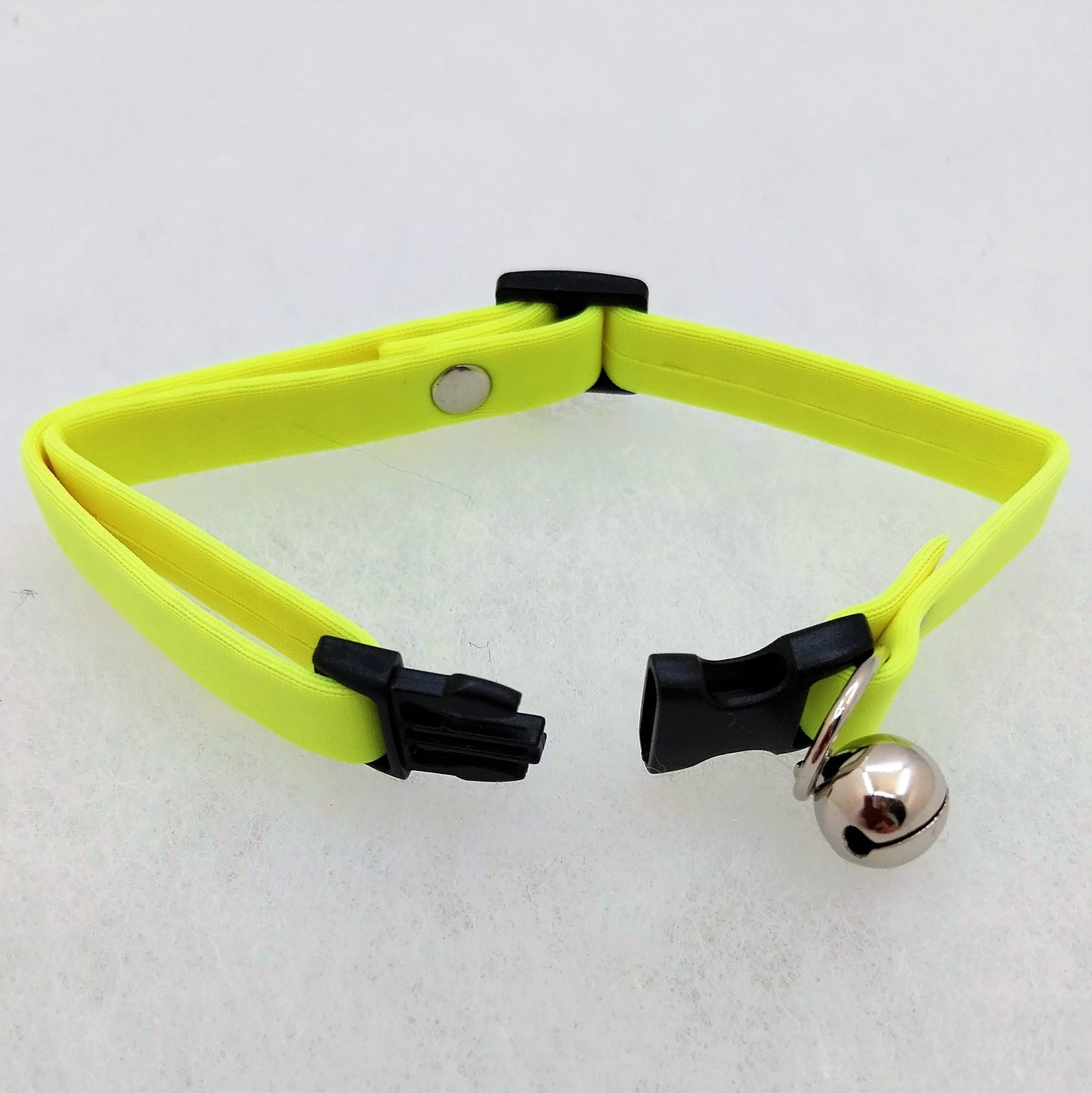 Cat Circus Katzenhalsband - Cat Collar, neonfarbenes Neopren-Katzenhalsband, 22 - 30 cm