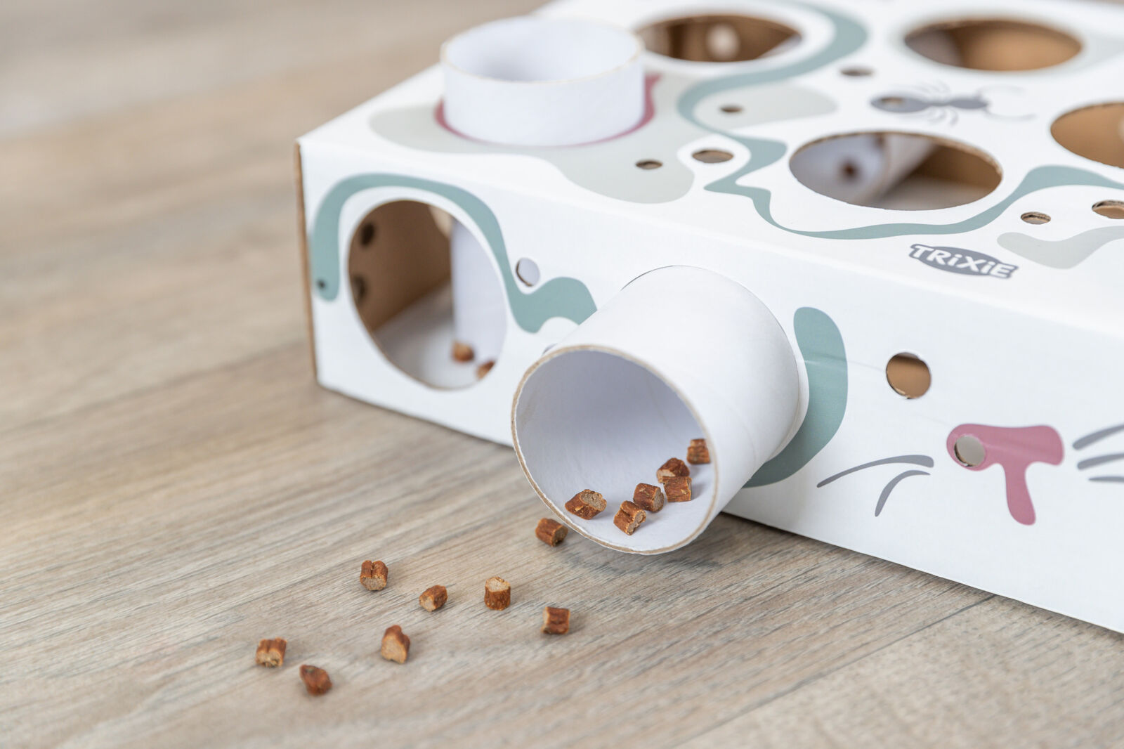 Trixie Paws'n'Treats Box – Spiel & Snackspaß für Katzen