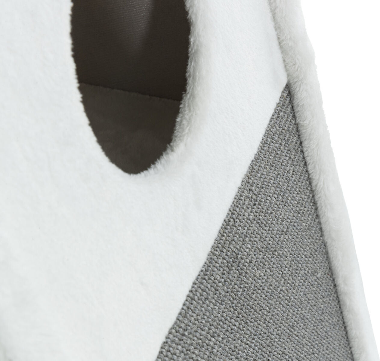 Trixie Kratzbaum zur Wandmontage Komfort für Ihre Katze