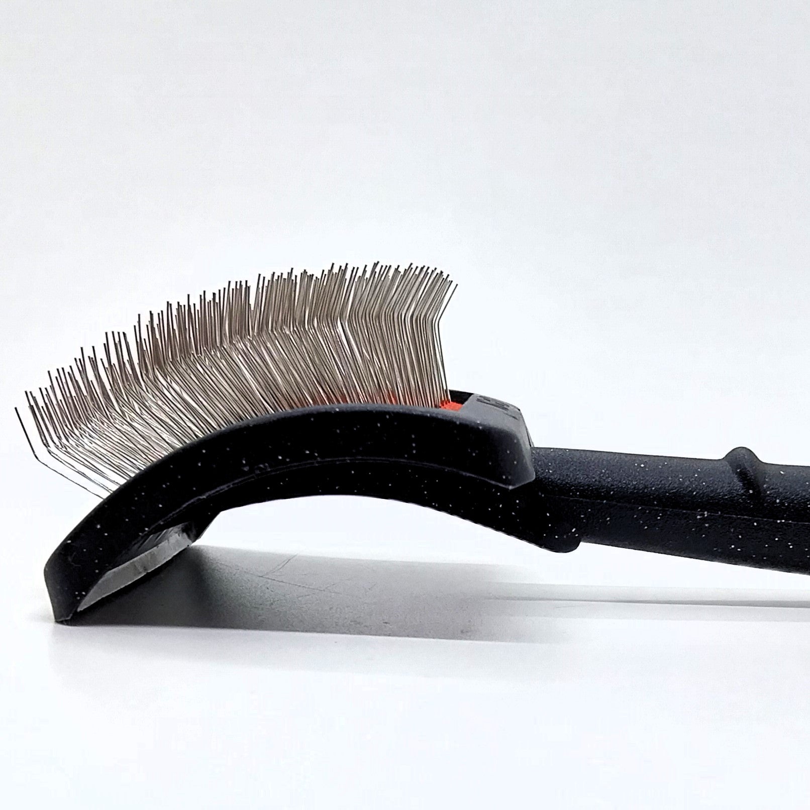 Yento Mega Pin Slicker Brush in Medium und Large, speziell für langes und dichtes Fell