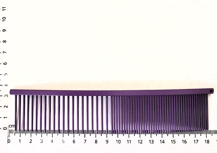 Gebogener Hundekamm für präzises und komfortables Fellstyling