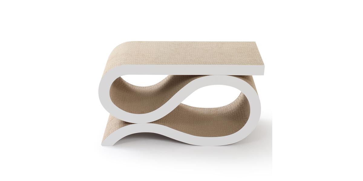 Kratzmöbel Snake white mit Katze