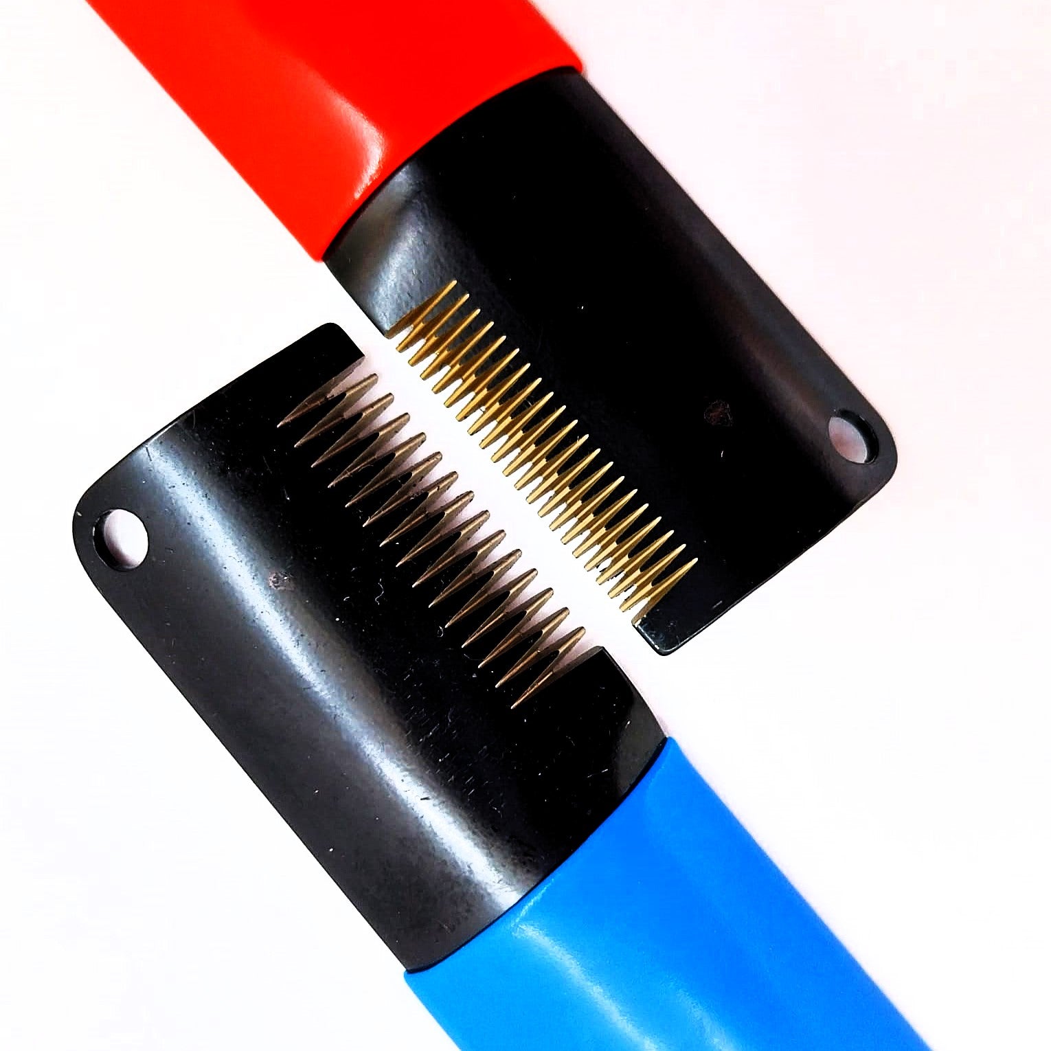 Show Tech Medium Strippers, Medium Trimmmesser blau, feines Trimmmesser rot