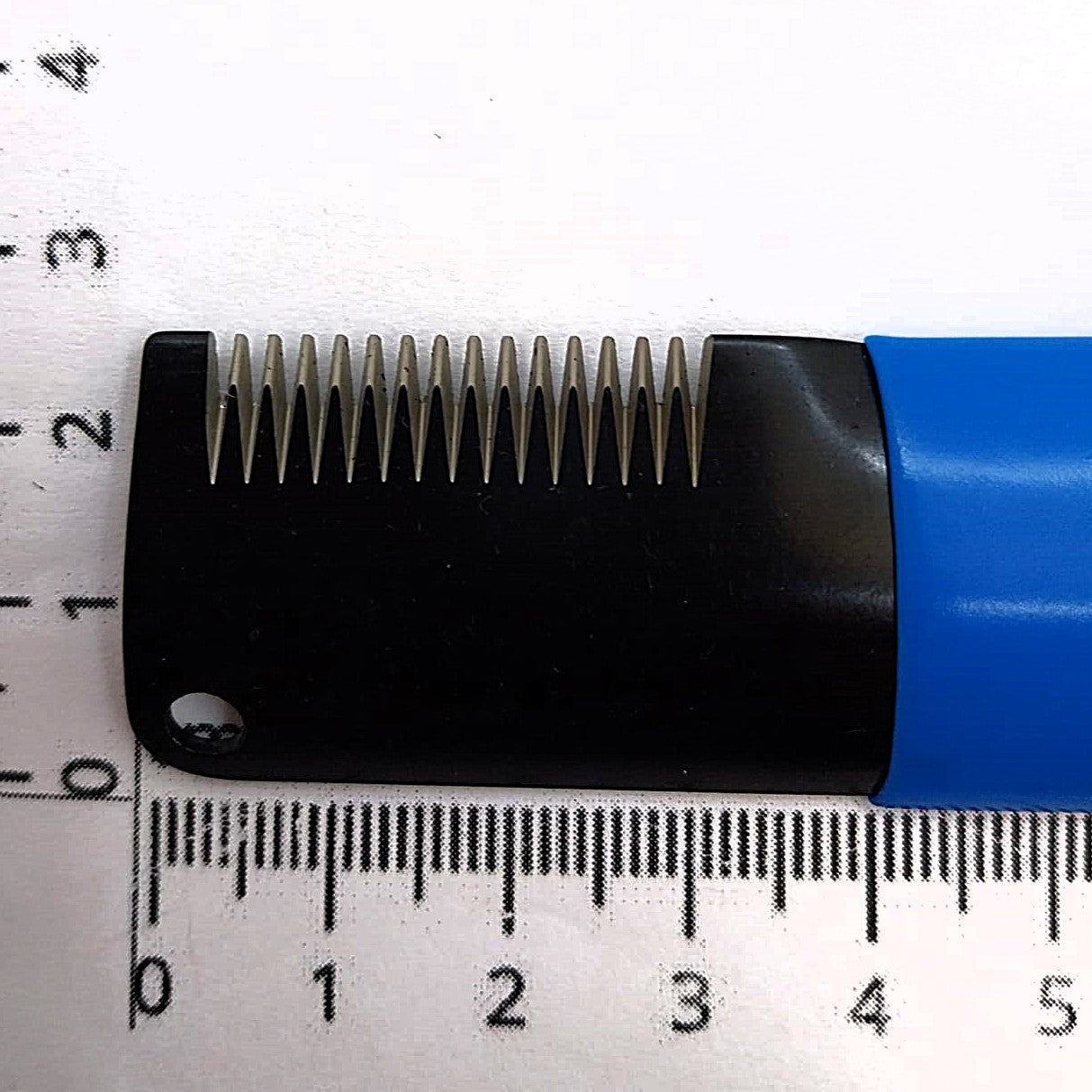 Show Tech Medium Strippers, Medium Trimmmesser blau, feines Trimmmesser rot