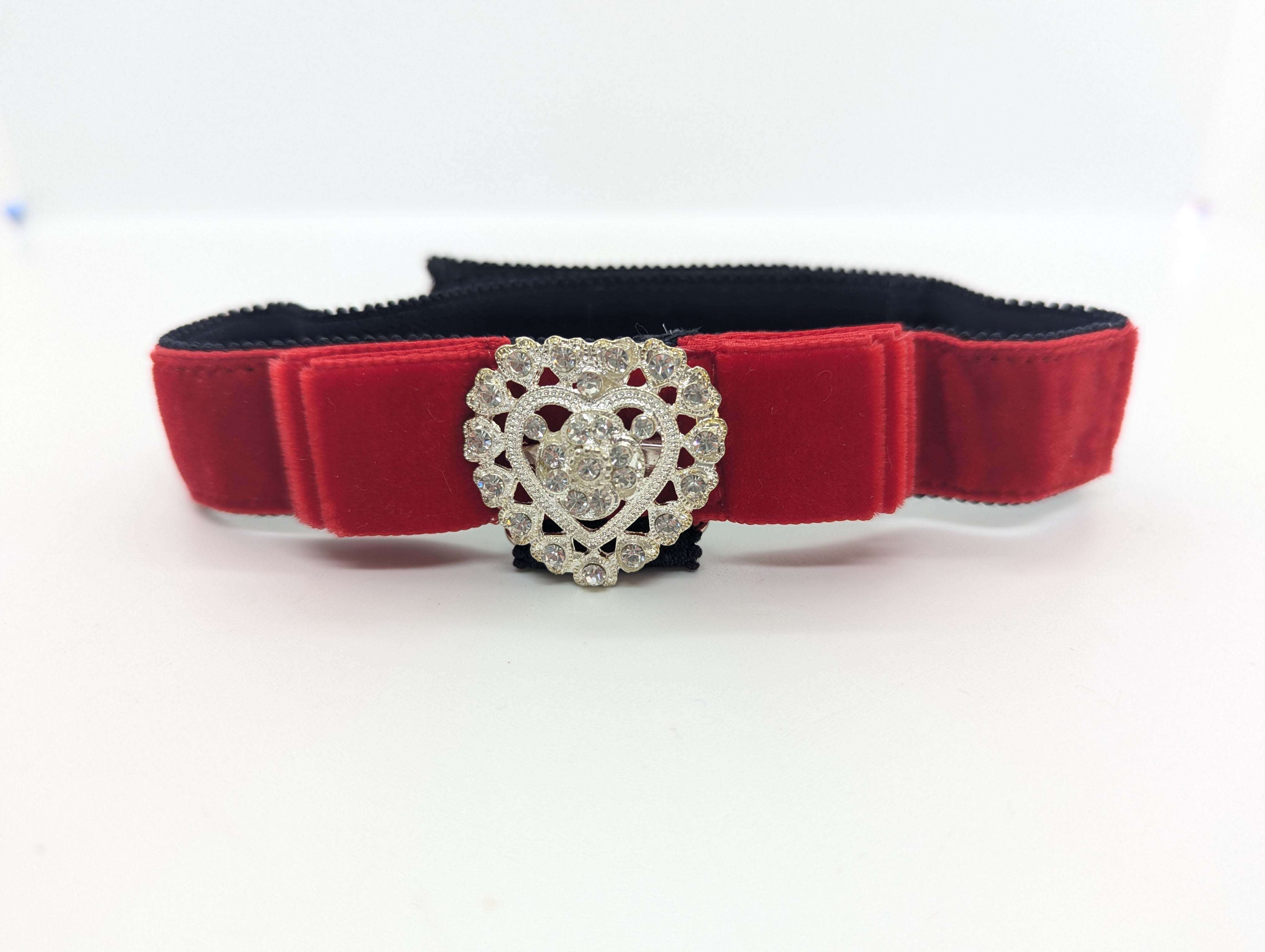Elegantes Samt-Hundehalsband mit Strassstein