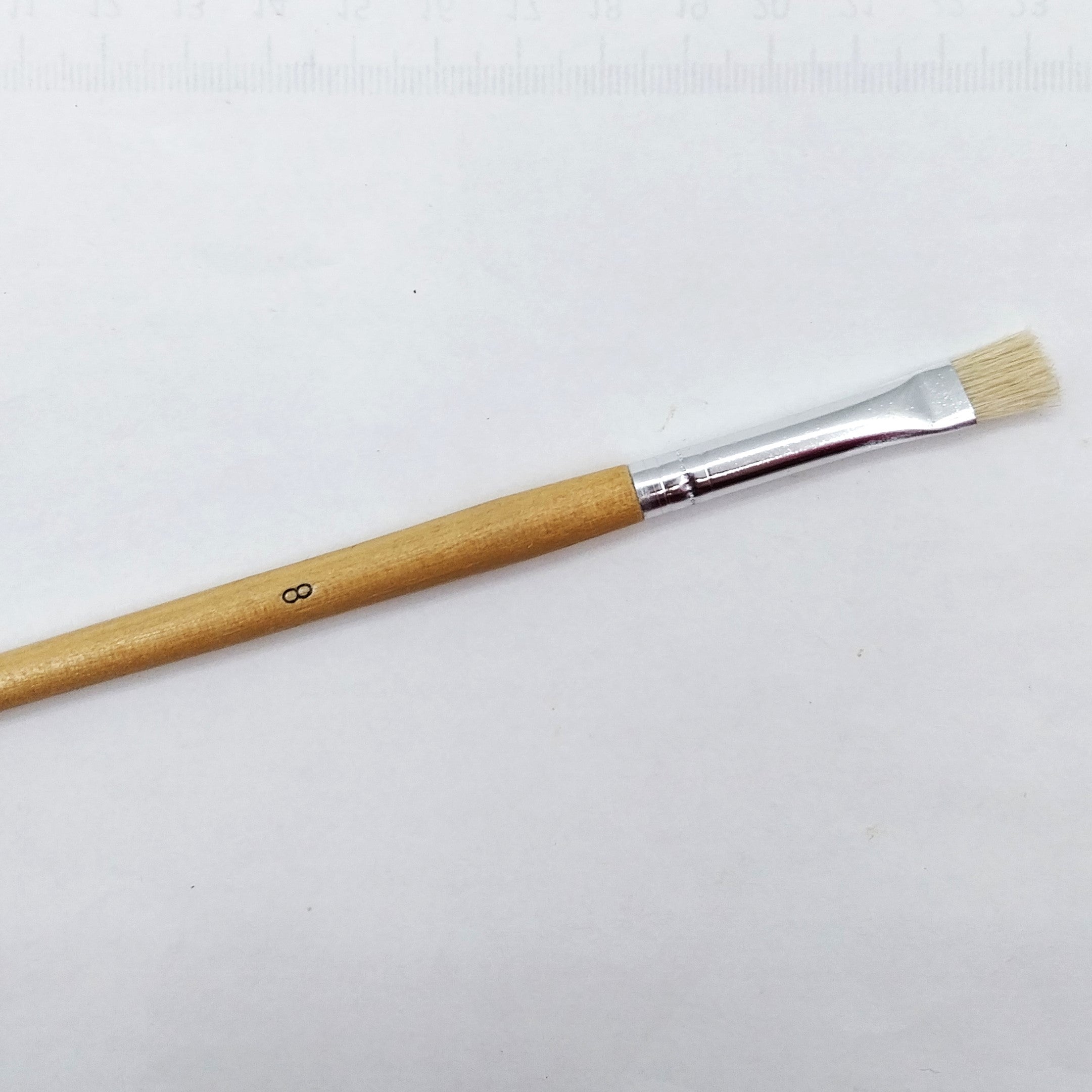 Puderpinsel Flachpinsel Schweineborstenpinsel mit Holzstiel in 6 und 8 mm