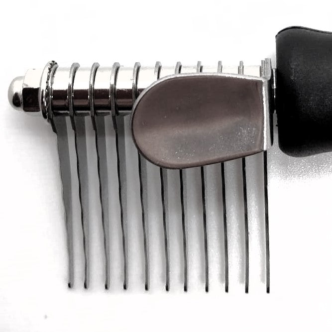 Show Tech Dematting Comb 11, 9 oder 6 blades, Entfilzungskamm mit 11, 9 oder in Mini mit 6 Klingen