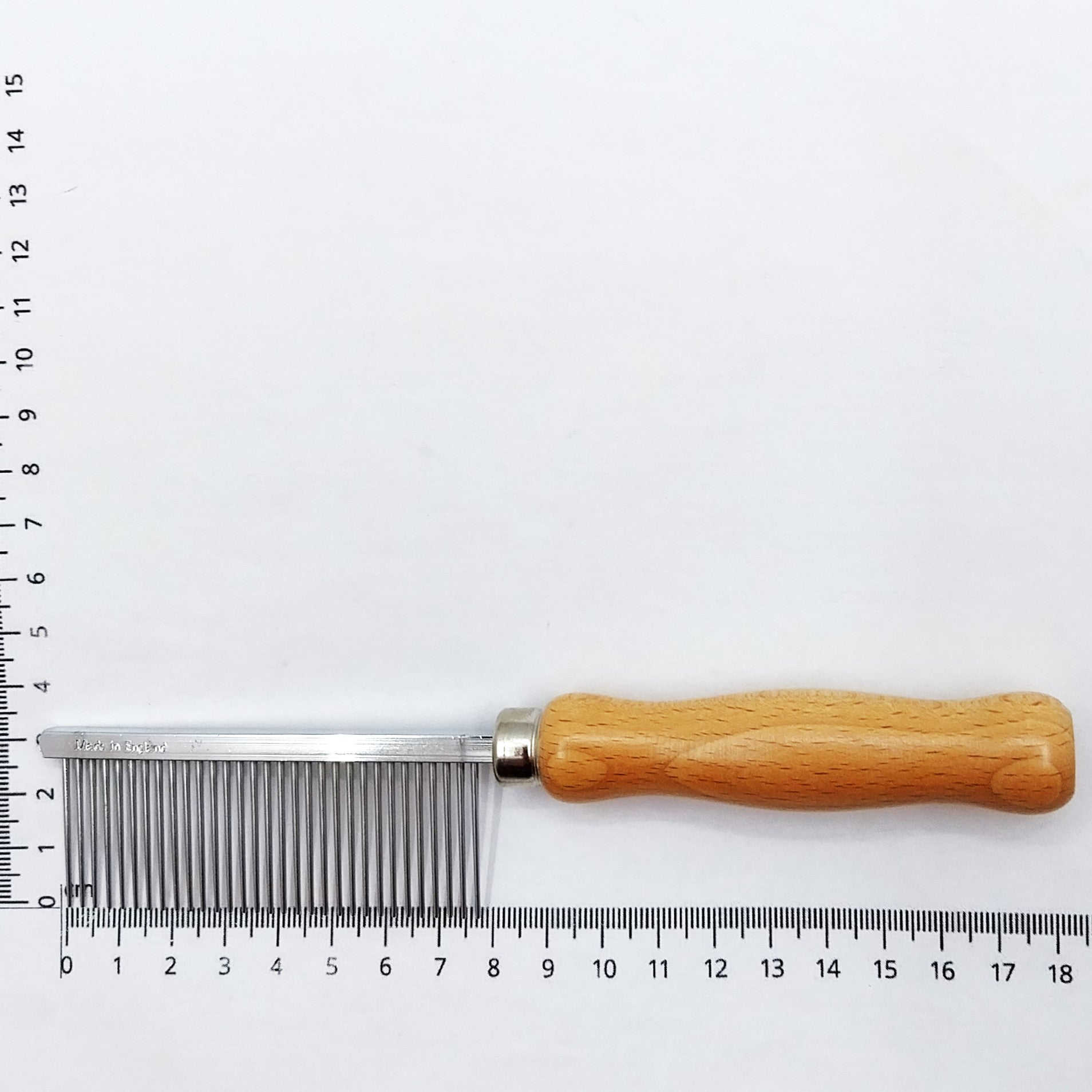 Kamm mit Holzgriff - mittlere Zahnung -, für alle Fellarten, Halblanghaar. Langhaar, Made in England