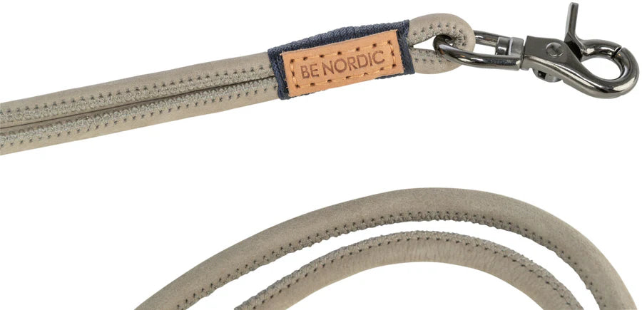 TRIXIE BE NORDIC Leine – Veloursleder, rundgenäht, Trigger Hook