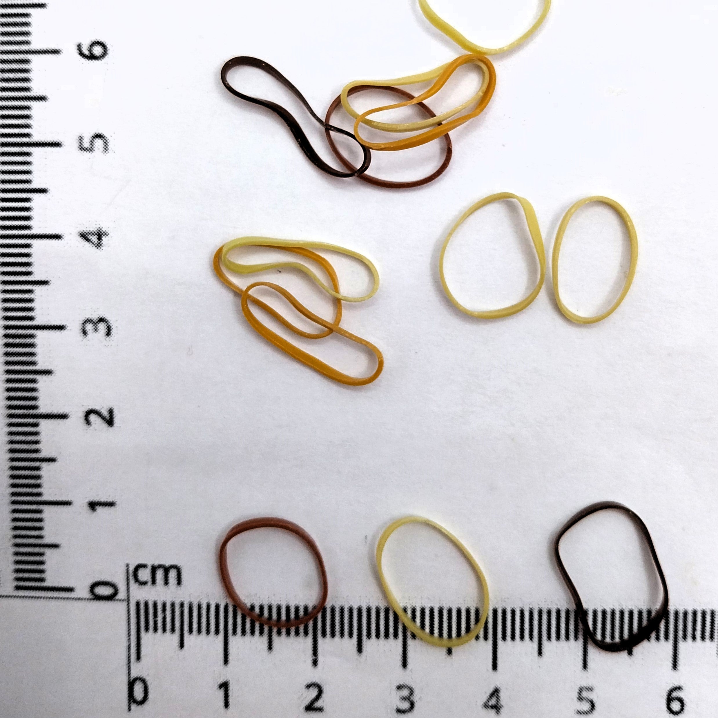 Haargummis in verschiedenen Farben, dünn und sehr flexibel, Ø 1cm, ca. 250 Stück