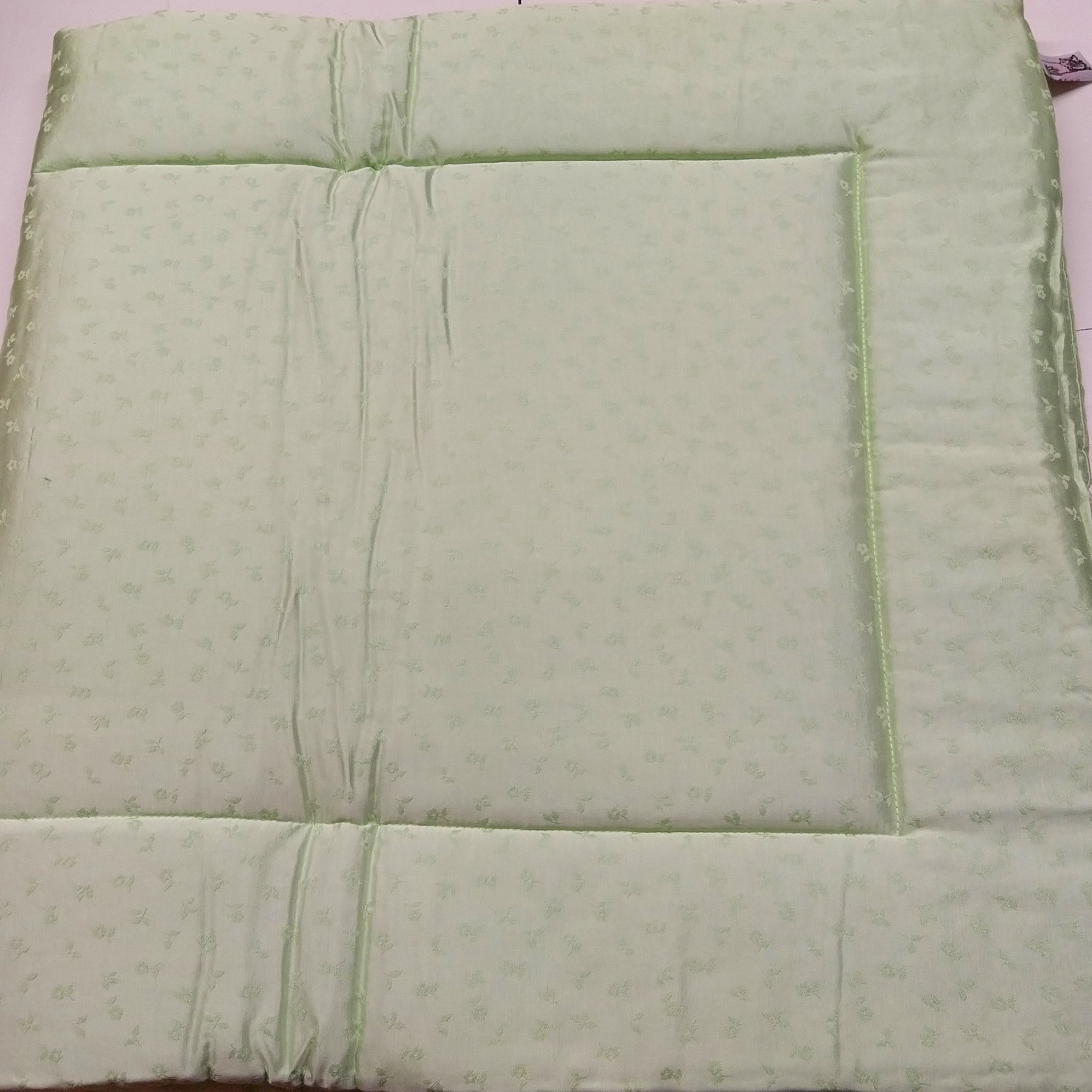 Welkas Ausstellungs-Liegedecken, Einzelstücke zum wenden, aus Pannesamt, Polyester Baumwolle 140 x 70 cm