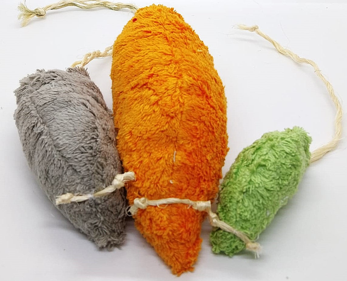 Katzenspielzeug Stinkiemäuse - neuer Look-, Handarbeit mit Bio-Catnipfüllung, Katzenspielzeug, Cat Toy